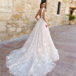 Robe de Mariée Princesse Col en V